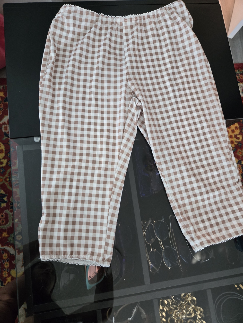 SHEIN Brown and White Gingham Capris with Scalloped Trim